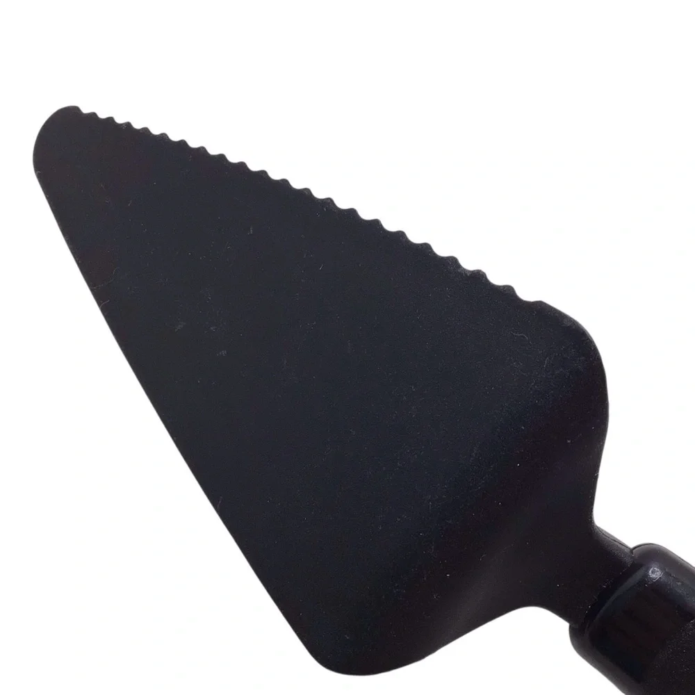 Farberware Baker’s Advantage Pie Cake Server – Black Nylon.